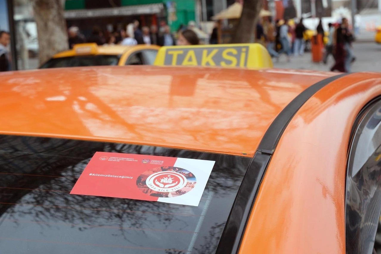 Toplu taşıma araçlarında 'Aile Yılı' farkındalığı