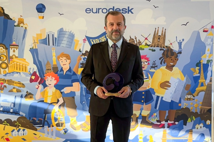 Gürsu Belediyesi, Eurodesk ödülünde Avrupa birincisi