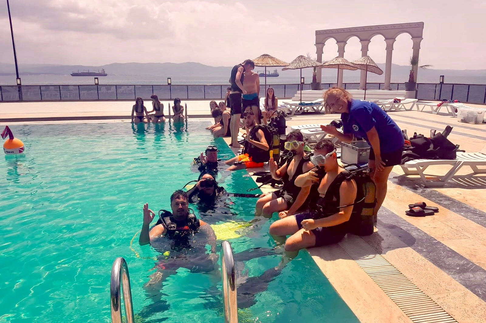 Bursa Gemlik'teki yaz kampı sportif etkinliklerle dolu